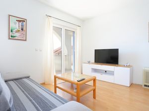 23936107-Ferienwohnung-4--300x225-3