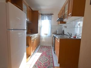 24047967-Ferienwohnung-8--300x225-1