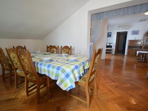 24047967-Ferienwohnung-8--300x225-4