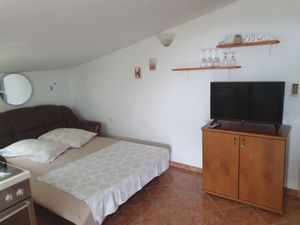 24037199-Ferienwohnung-4--300x225-1