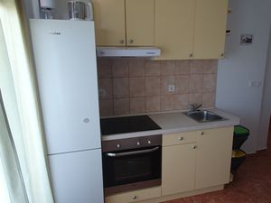 24037201-Ferienwohnung-5--300x225-3