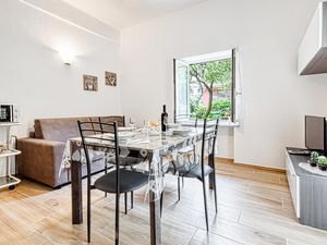 24016424-Ferienwohnung-4--300x225-1