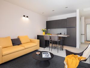 24047596-Ferienwohnung-4--300x225-3