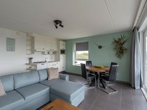 24045694-Ferienwohnung-4--300x225-3