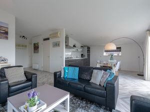 24045704-Ferienwohnung-4--300x225-4