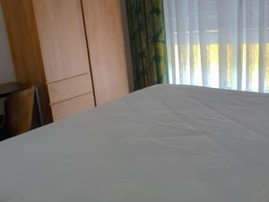 24049122-Ferienwohnung-3--300x225-2