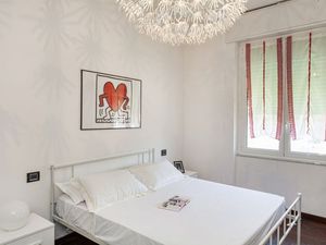 24049796-Ferienwohnung-4--300x225-2