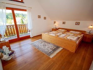 23692081-Ferienwohnung-3--300x225-4