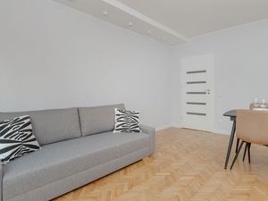 24050119-Ferienwohnung-6--300x225-1