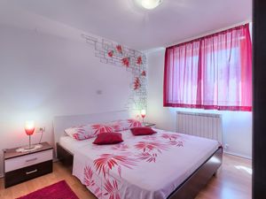 23840601-Ferienwohnung-3--300x225-1