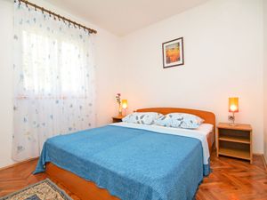 23836733-Ferienwohnung-5--300x225-1