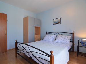 23846535-Ferienwohnung-6--300x225-2