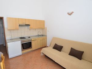 23846842-Ferienwohnung-3--300x225-1