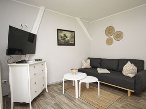 24014798-Ferienwohnung-2--300x225-3