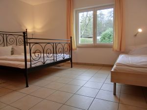 23964986-Ferienwohnung-4--300x225-4