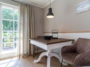 23967728-Ferienwohnung-2--300x225-5