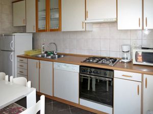 23846333-Ferienwohnung-6--300x225-2