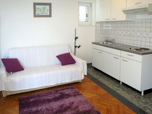 23846333-Ferienwohnung-6--300x225-3