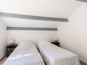 23843269-Ferienwohnung-4--300x225-1