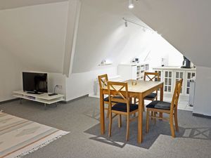 23898604-Ferienwohnung-2--300x225-4