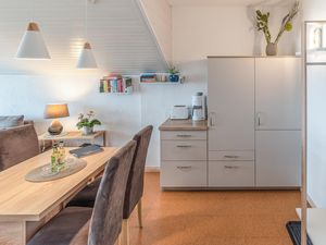 24039337-Ferienwohnung-2--300x225-3