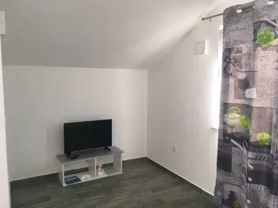 Ferienwohnung für 4 Personen (50 m²) in Jakišnica 8/10