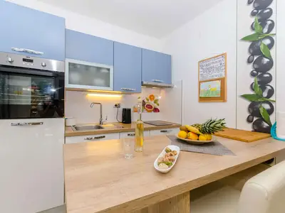 Ferienwohnung für 4 Personen (33 m²) in Zastražišće 9/10