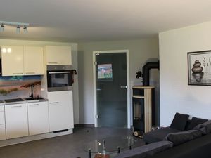 23204783-Ferienwohnung-3--300x225-1