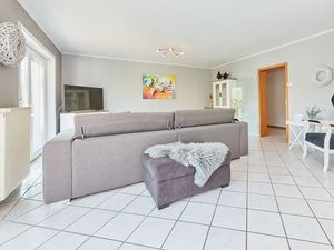 24055003-Ferienwohnung-4--300x225-1