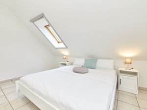 24055008-Ferienwohnung-4--300x225-4