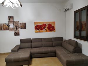 24029918-Ferienwohnung-6--300x225-2