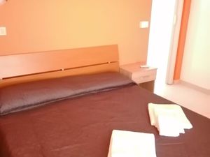 23338555-Ferienwohnung-4--300x225-3