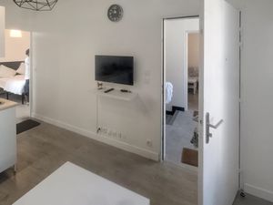 24053391-Ferienwohnung-4--300x225-5