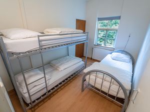 24055214-Ferienwohnung-5--300x225-2