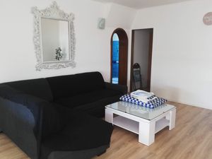 24058547-Ferienwohnung-4--300x225-2