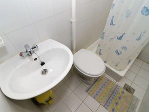 24058669-Ferienwohnung-5--300x225-4