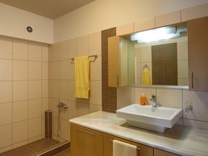 24059178-Ferienwohnung-2--300x225-4