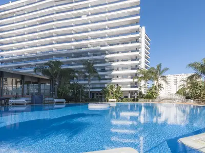 PoolOfHouse