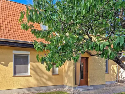 house house
