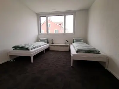 Schlafzimmer 2 mit 2 Einzelbetten