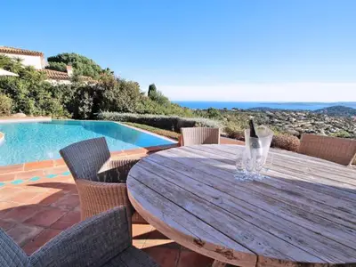 Ferienwohnung für 11 Personen (280 m²) in Cabasse 3/10