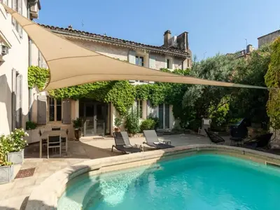 Ferienwohnung für 9 Personen (270 m²) in L'Isle Sur La Sorgue 1/10