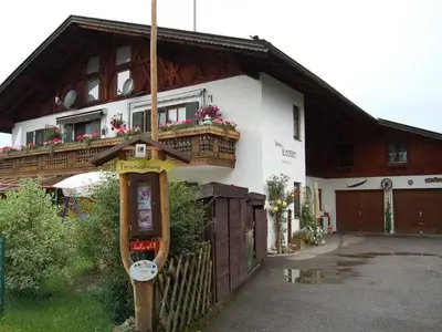 Ferienwohnung für 4 Personen (90 m²) in Saulgrub 1/10