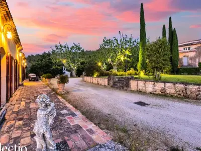 Ferienwohnung für 11 Personen (260 m²) in Le Puy-Sainte-Réparade 9/10