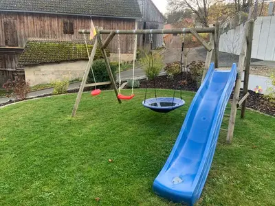 Ferienwohnung für 6 Personen (100 m²) in Königsfeld 4/10 Ferienwohnung für 6 Personen (100 m²) in Königsfeld 4/10