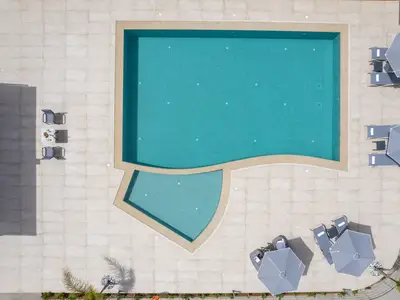 PoolOfHouse