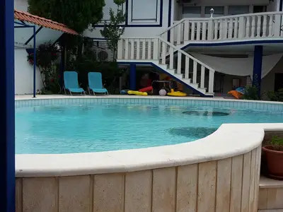 PoolOfHouse