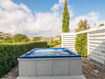 PoolOfHouse
