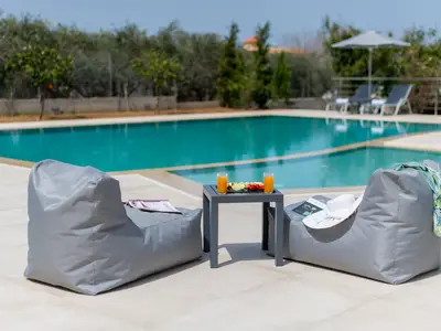 PoolOfHouse