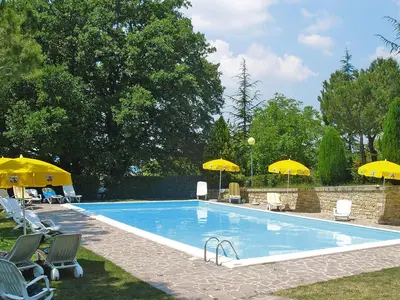 PoolOfHouse